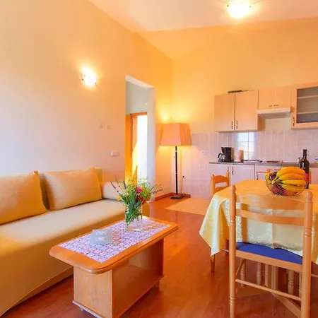 Apartments 4 Palme Funtana Room photo
