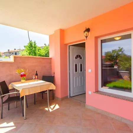 Apartments 4 Palme Funtana Room photo