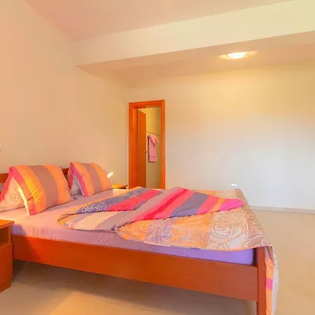 Apartments 4 Palme Funtana Room photo