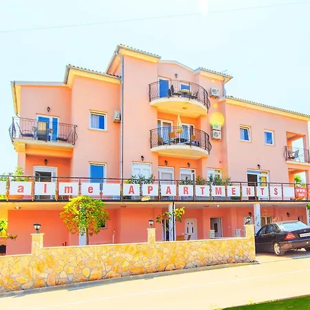 Apartments 4 Palme Funtana Room photo